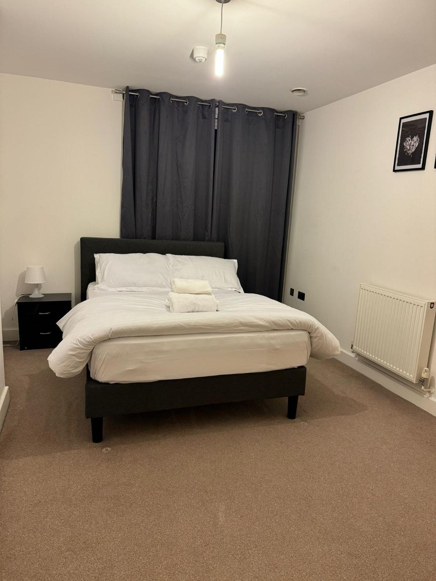 Spacious 2 Bedrooms Apartment In Stratford لندن المظهر الخارجي الصورة